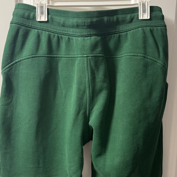 Green Lululemon Scuba Women’s Jogger Pants - Picture 6 of 7